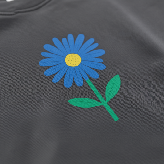 women's blue daisy tee