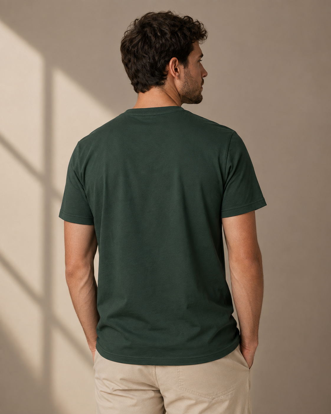 FOUND | Essential Regular T-Shirt