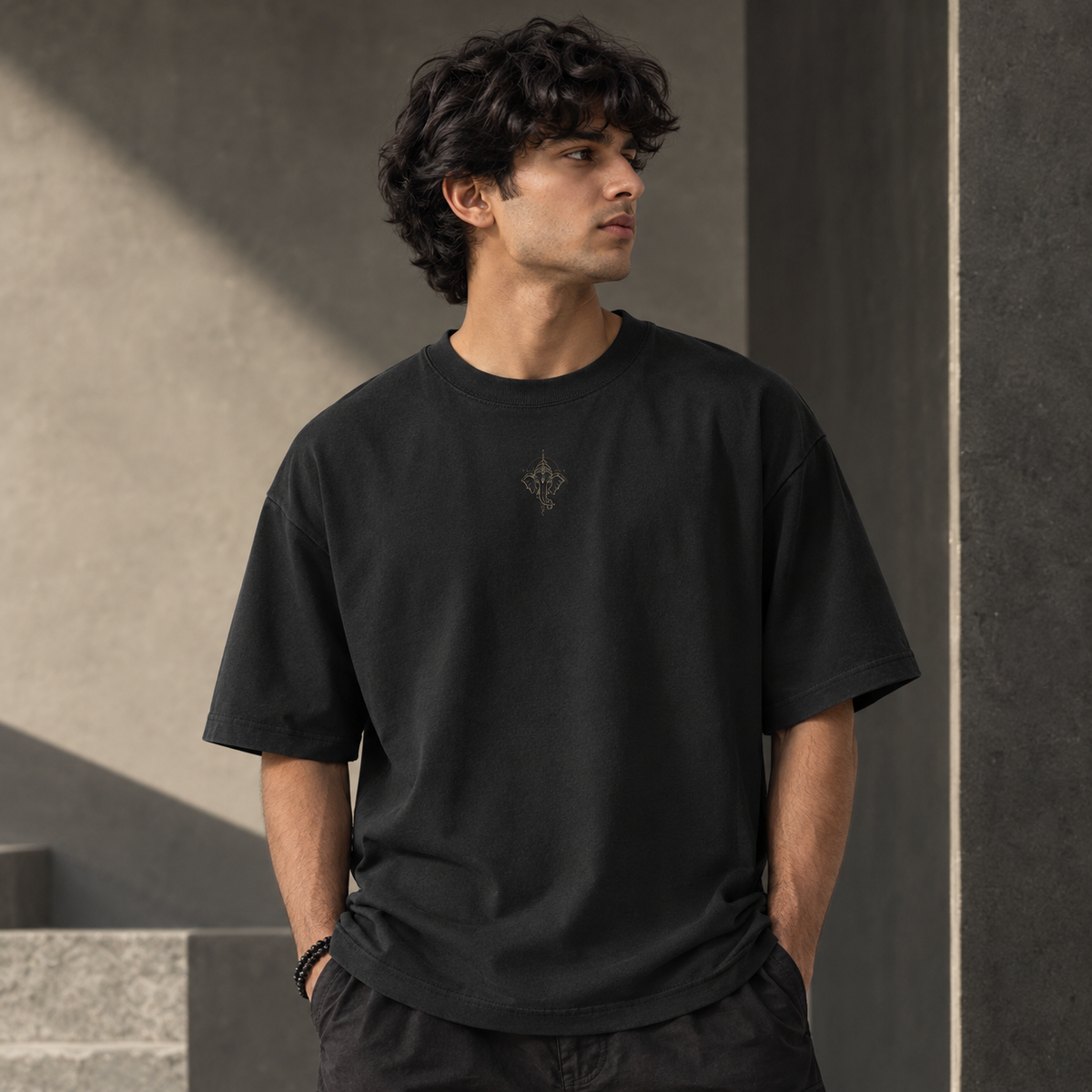 VIGHNAHARTA | Oversized T-Shirt | COMFEASE