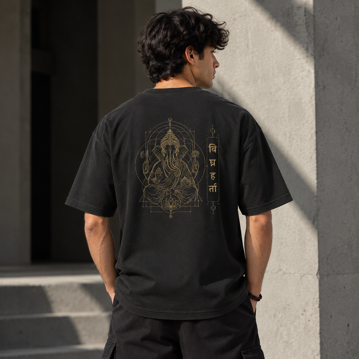 VIGHNAHARTA | Oversized T-Shirt | COMFEASE